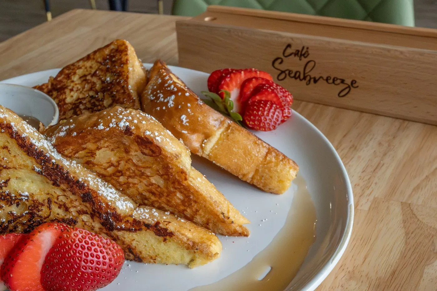 Mama’s Frenchie at Cafe Seabreeze
